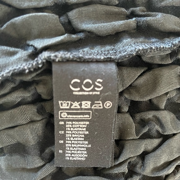 COS black top - Picture 2 of 3